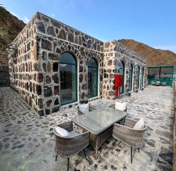Villa 3 Makuuhuonetta, Dibba Mountain Park Resort