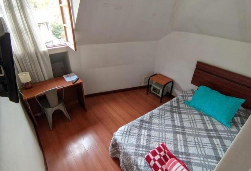 标准单人间, Aji Hostel