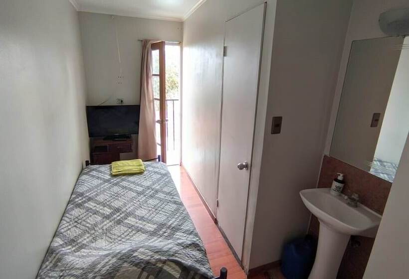 单人经济间, Aji Hostel