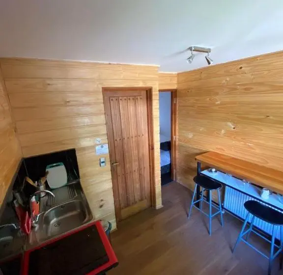 Standard-studio, French Andes Apart Hostel