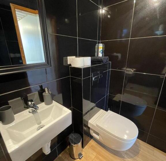 اتاق استاندارد با چشم‌انداز باغ, French Andes Apart Hostel