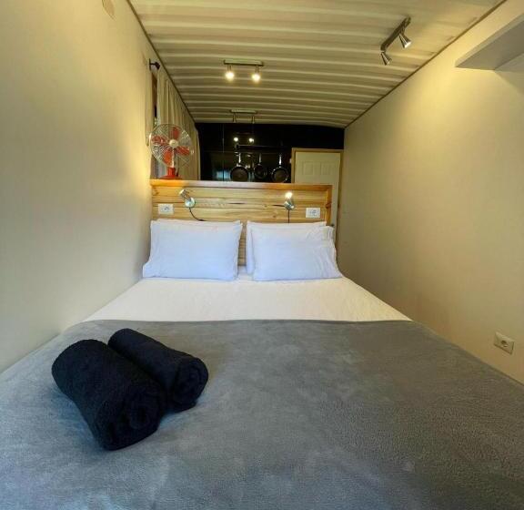 اتاق استاندارد با چشم‌انداز باغ, French Andes Apart Hostel