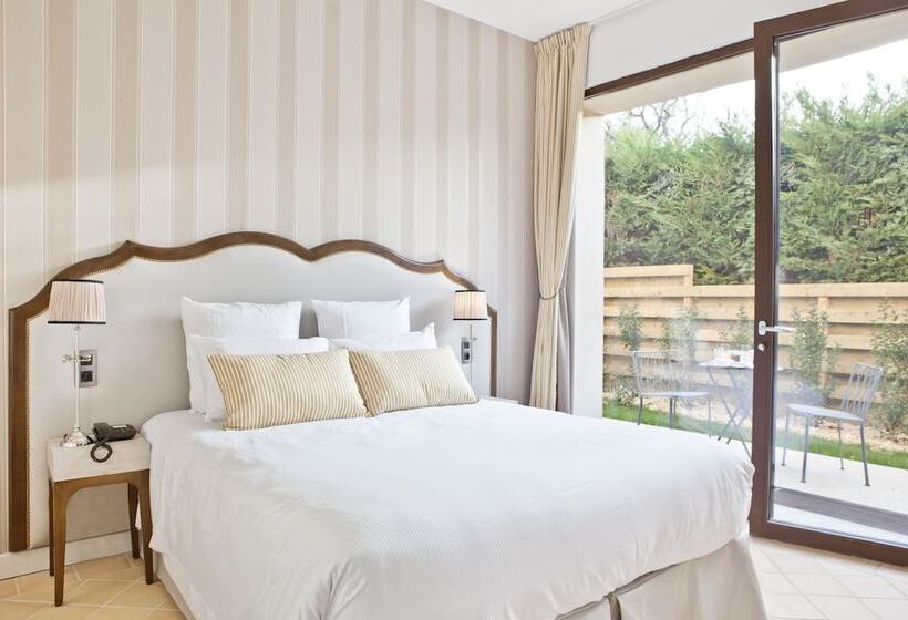 高级大房间, Chateau De Drudas