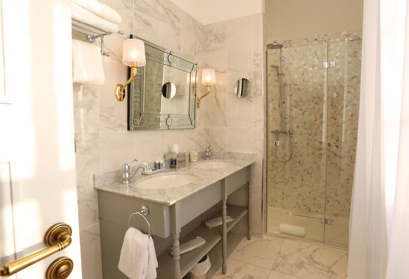 小型套房, Chateau De Drudas