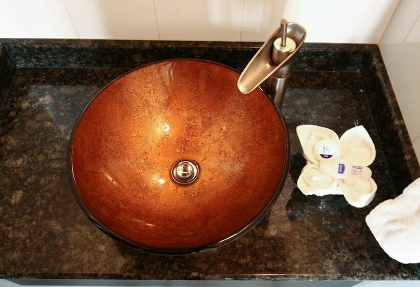 패밀리 룸, Colonial San Agustin