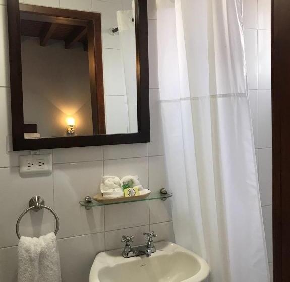 스탠다드 룸 더블 침대 2개, Colonial San Agustin