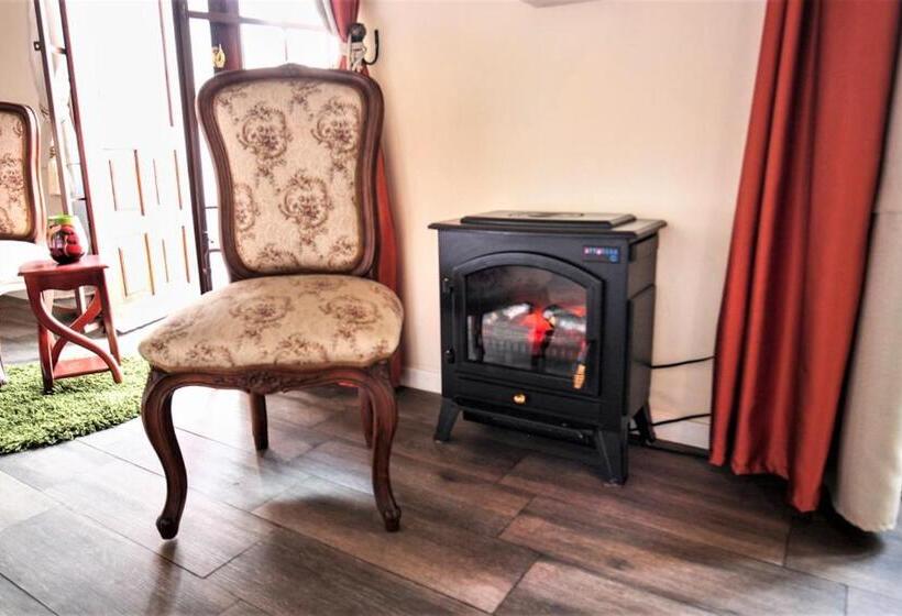 패밀리 룸, Colonial San Agustin