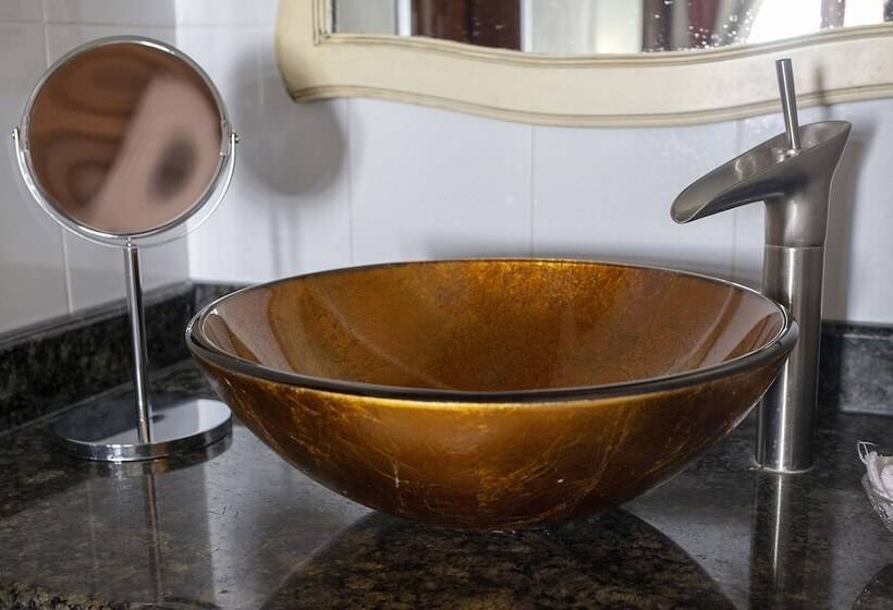 패밀리 룸, Colonial San Agustin