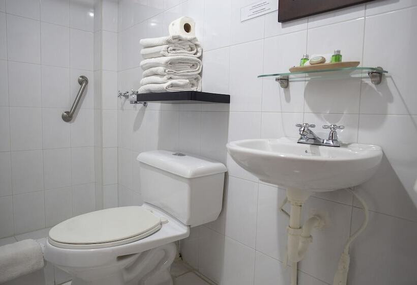 스탠다드 룸 더블 침대 2개, Colonial San Agustin