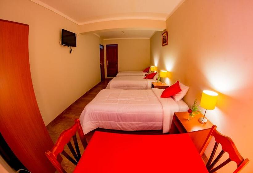 غرفة قياسية ثلاثية, Cusco House