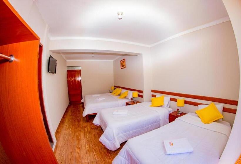 غرفة قياسية رباعية, Cusco House