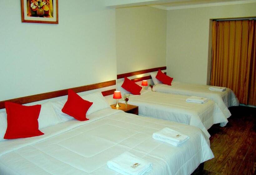 غرفة قياسية رباعية, Cusco House