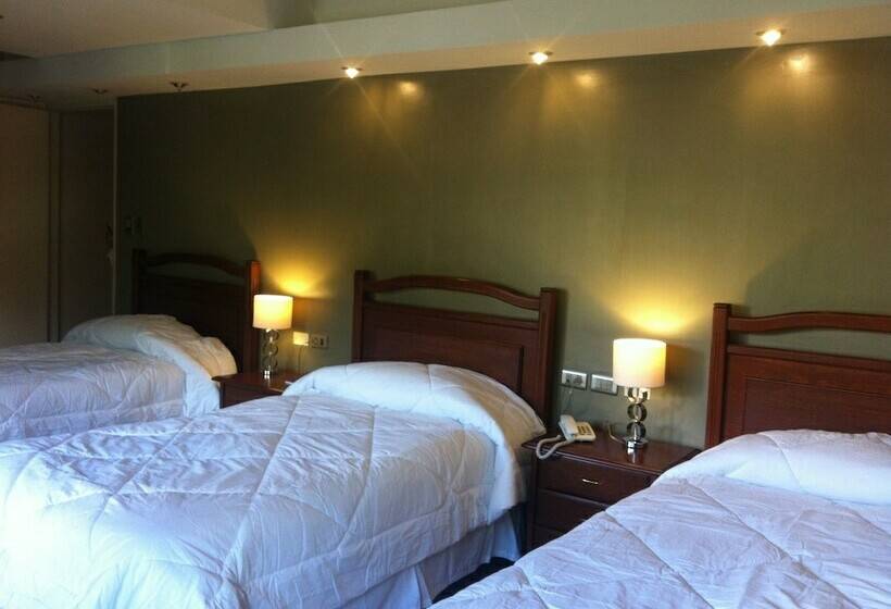 Pokój Standard Trzyosobowy, El Prado