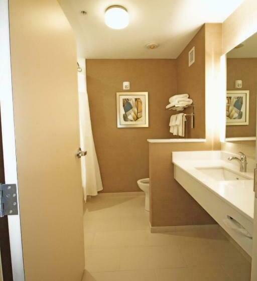 스탠다드 룸, Fairfield Inn & Suites By Marriott London
