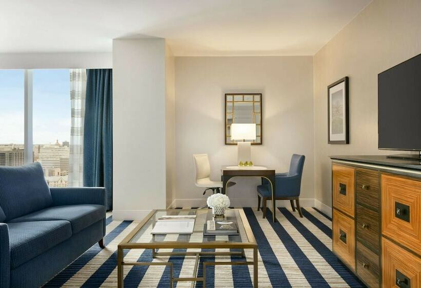 小型套房, Fairmont Austin