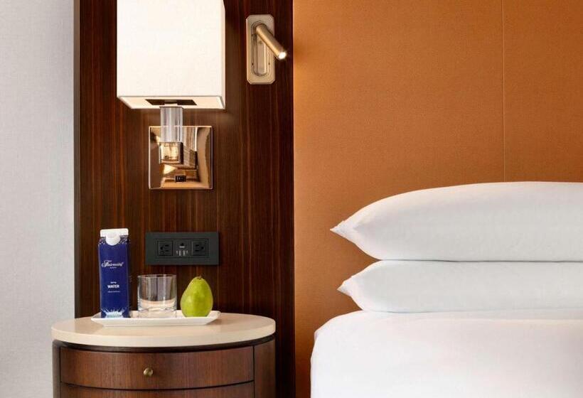 带大床的标准间, Fairmont Austin