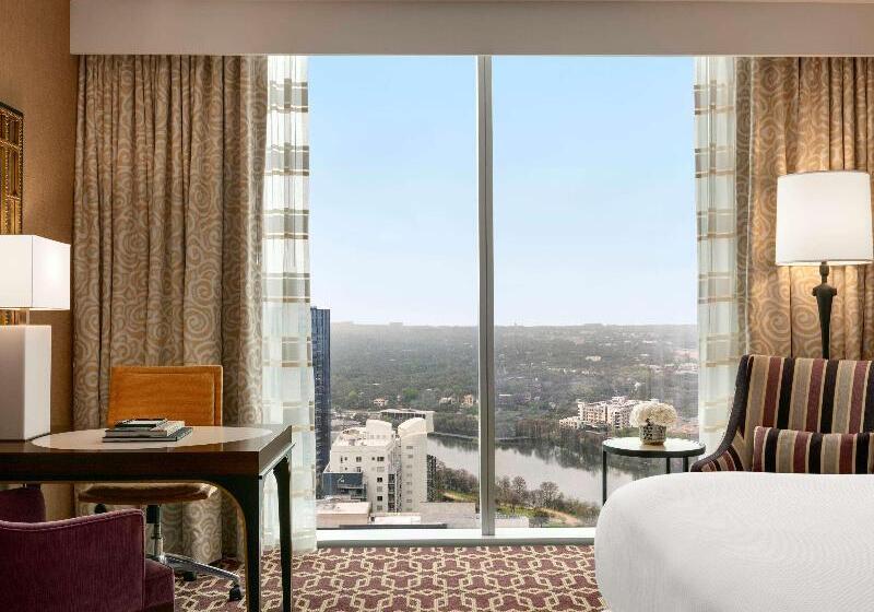 带大床的标准间, Fairmont Austin