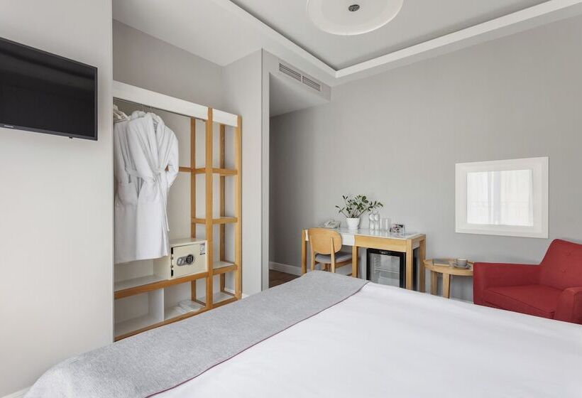 Cameră Superioară, Frapolli 21