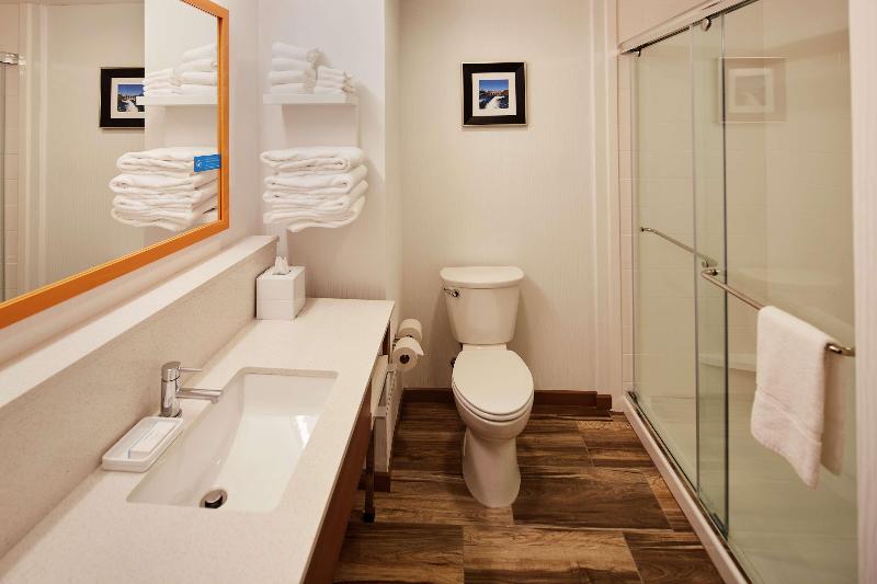 스탠다드 룸 킹사이즈 침대, Hampton Inn Parker