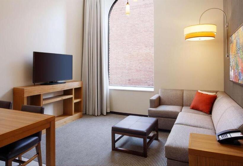 سوئیت با تخت بزرگ, Hyatt Place Knoxville/downtown