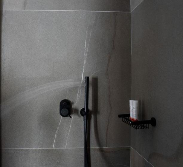 带按摩浴盆的套房, Olive Mykonos Villas