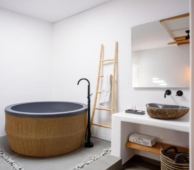 带按摩浴盆的套房, Olive Mykonos Villas