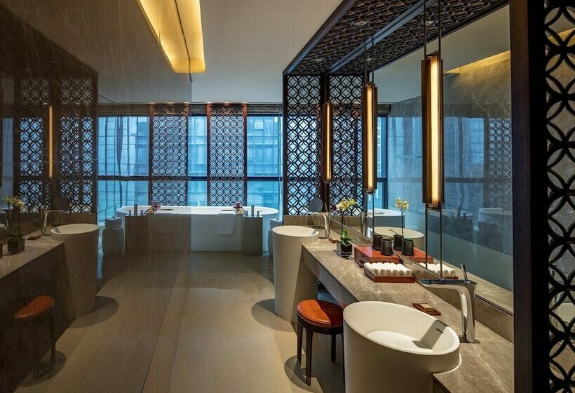 Номер Классика Двуспальная Кровать, Regent Chongqing Complimentary 1st Round Mini Bar Daily