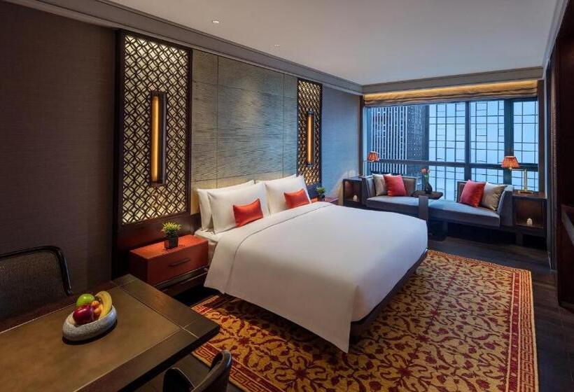 Номер Deluxe Кровать Кинг, Regent Chongqing Complimentary 1st Round Mini Bar Daily