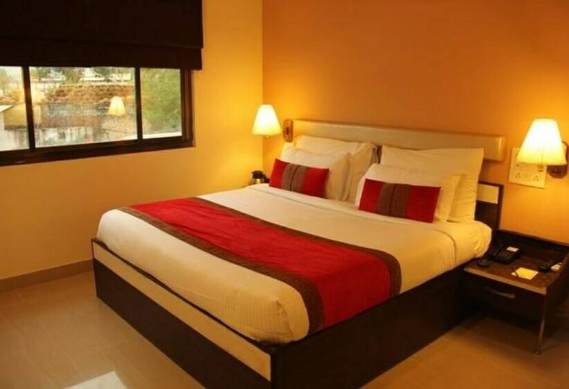 Номер Deluxe, Rnb Chittorgarh