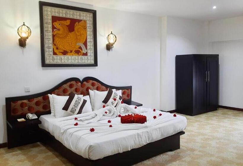 디럭스 룸, Royal Kandyan