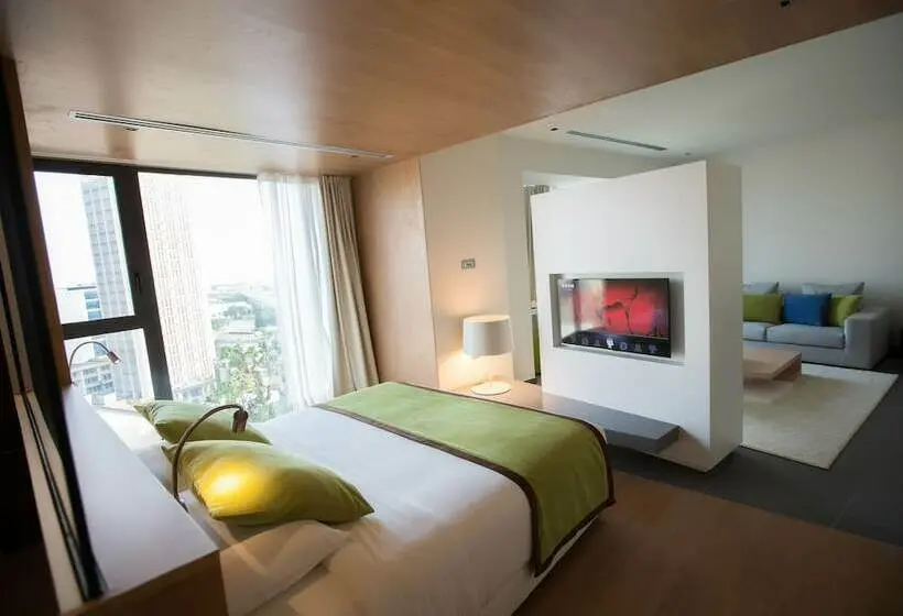 سوییت جونیور, Seen Hotel Abidjan Plateau
