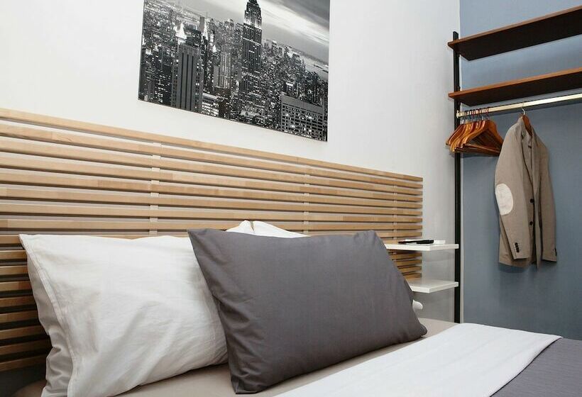 غرفة قياسية, Al 28 B&b