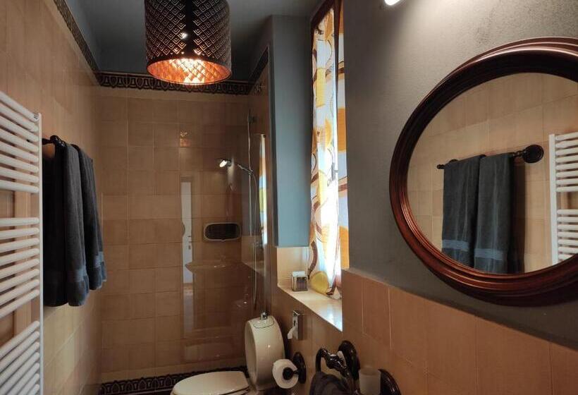 غرفة قياسية, Al 28 B&b