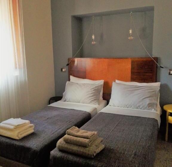 غرفة قياسية, Al 28 B&b