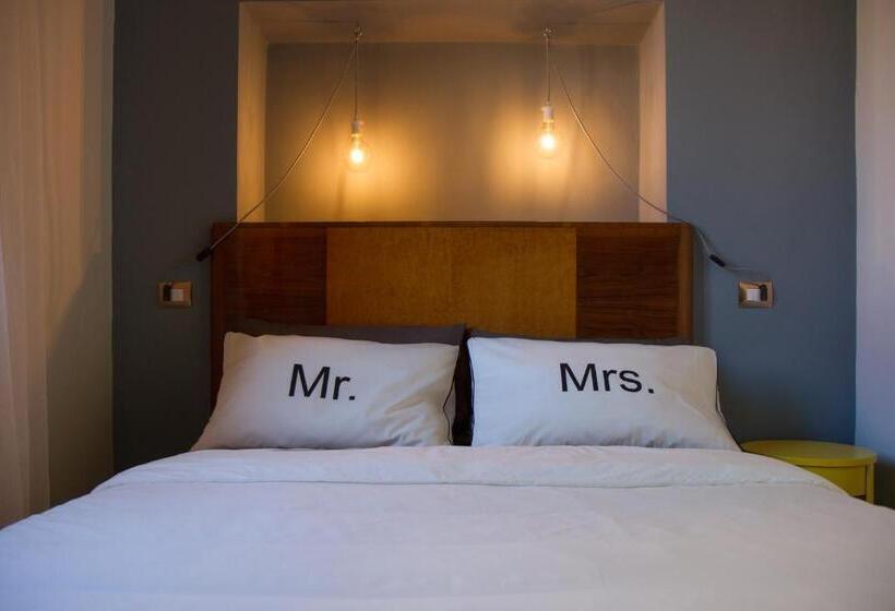 غرفة قياسية, Al 28 B&b