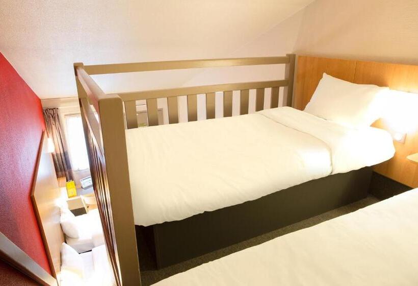 Четырехместный Номер Стандарт, B&b  Montpellier 2