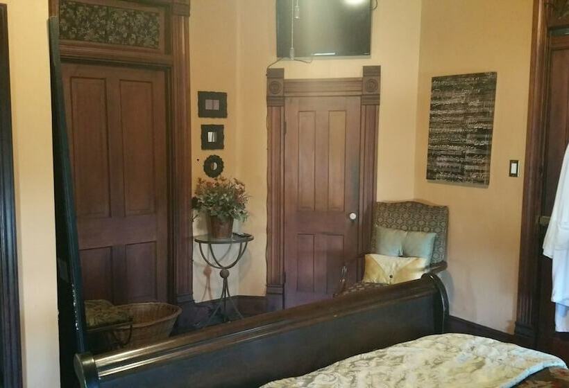 Номер Стандарт, Fig Tree Manor