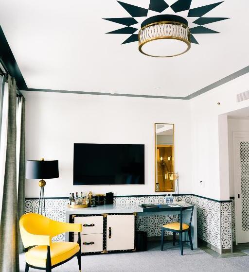 غرفة سوبيريور سرير كينج, Californian