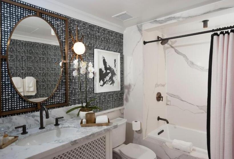 غرفة سوبيريور, Californian