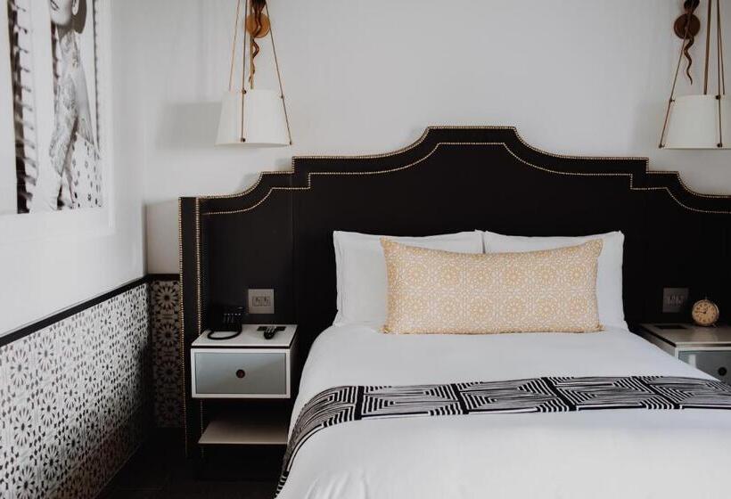 غرفة قياسية, Californian