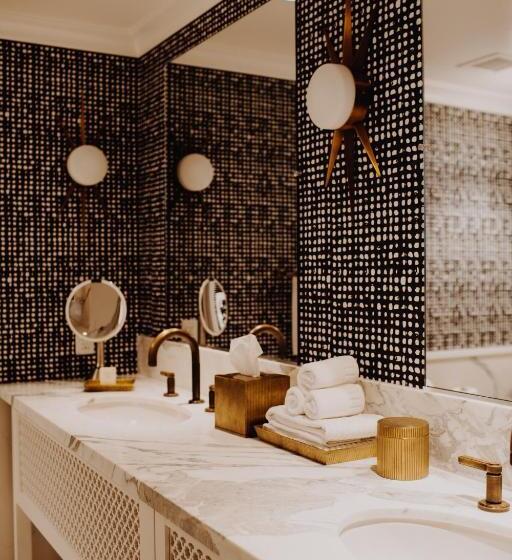 جناح سوبيريور, Californian