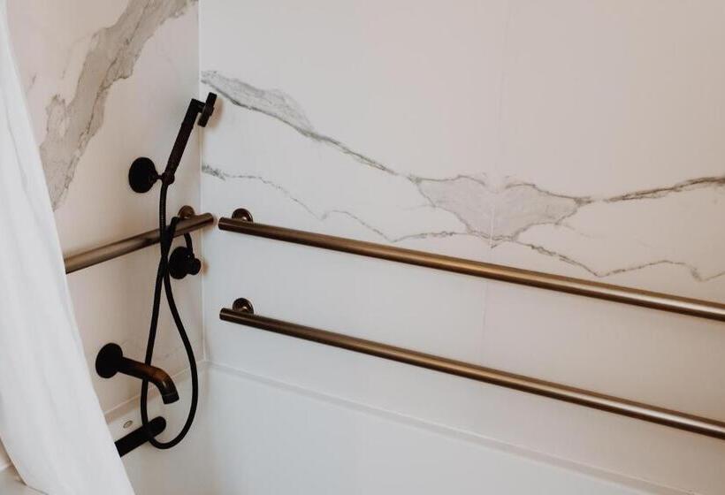 غرفة سوبيريور لذوى الاحتياجات الخاصة, Californian