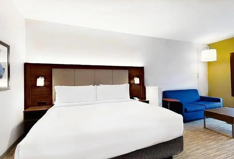 キングサイズベッドのスイートルーム, Holiday Inn Express & Suites Chalmette New Orleans S, An Ihg