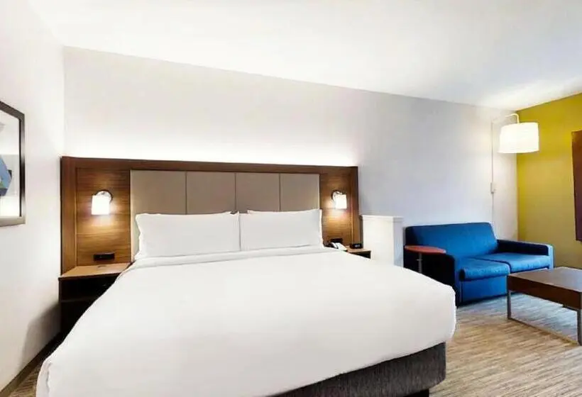 キングサイズベッドのスイートルーム, Holiday Inn Express & Suites Chalmette New Orleans S, An Ihg
