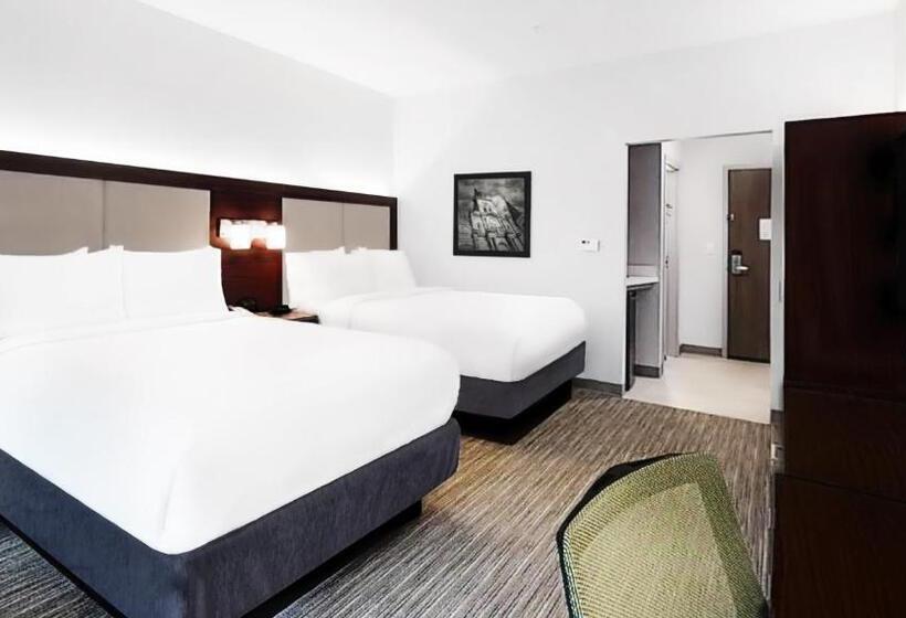장애인을 위한 스탠다드 룸, Holiday Inn Express & Suites   Chalmette   New Orleans S, An Ihg