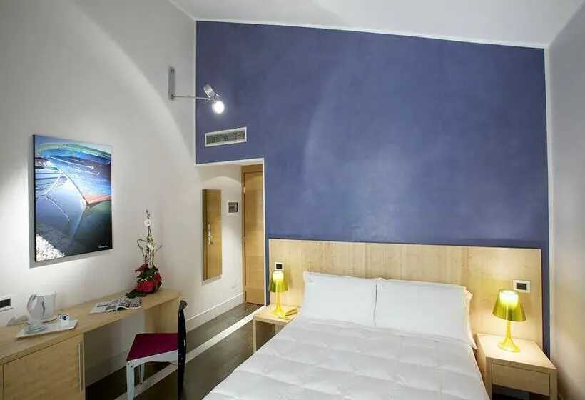 Junior Suite, Intervallo