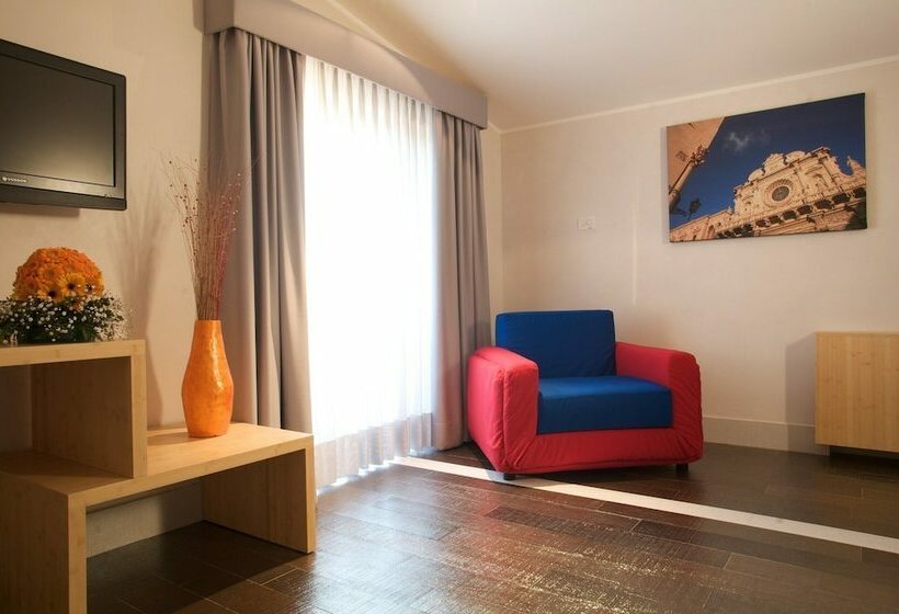 Junior Suite, Intervallo