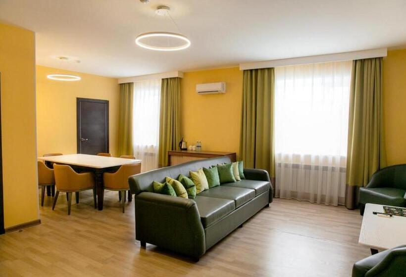 سوییت, Koktem Burabay