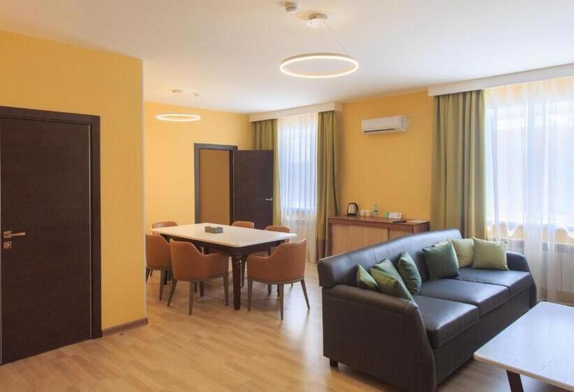 سوییت, Koktem Burabay