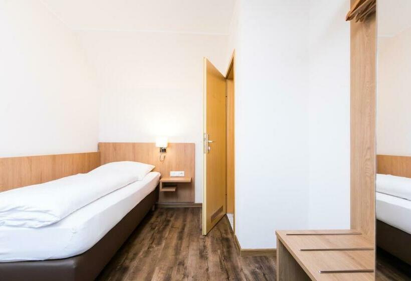 标准单人间, Landhaus Vier Jahreszeiten